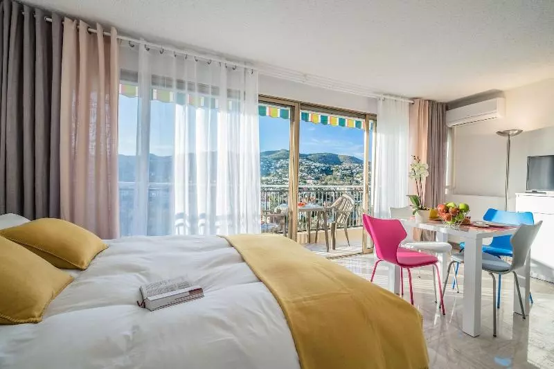 Cannes Marina Appart Hotel Mandelieu