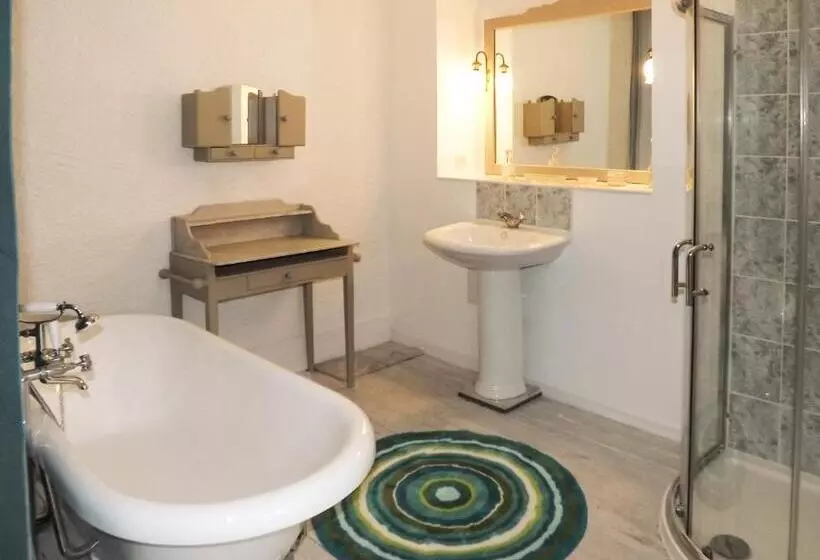 ペンション Domaine De La Jordanne   B&b