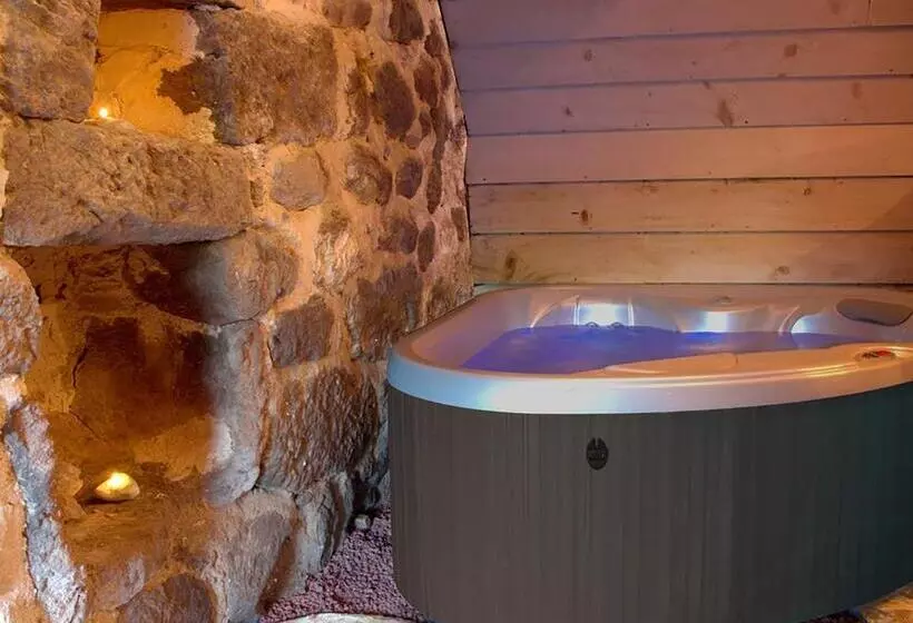 ペンション Domaine De La Jordanne   B&b