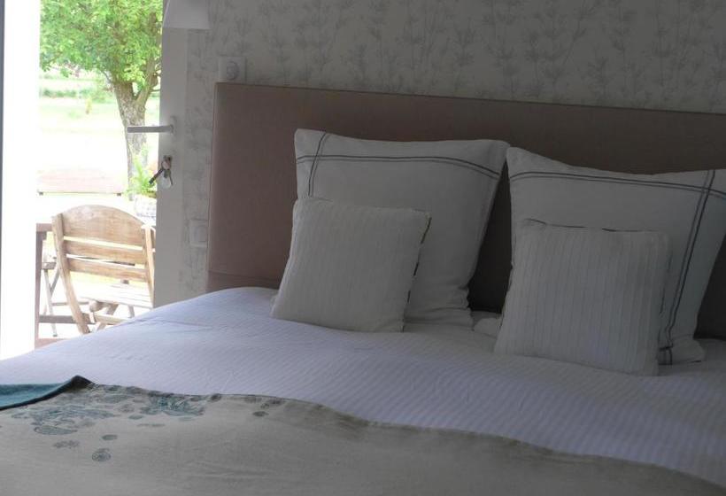 بنسيون Maison De Luciné