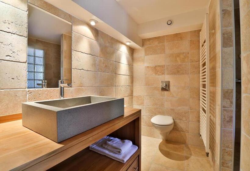 Hostel La Bastide Bleue