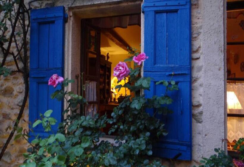 Hostel La Bastide Bleue