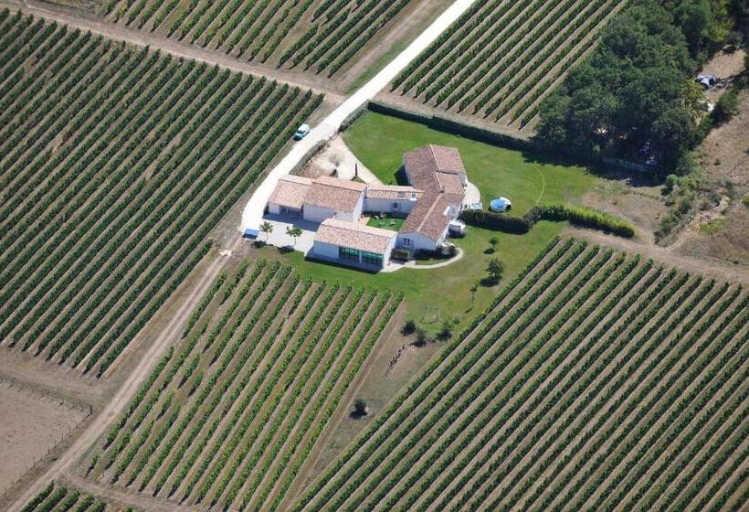 Пансион Chambres D'hôtes Les Sarments