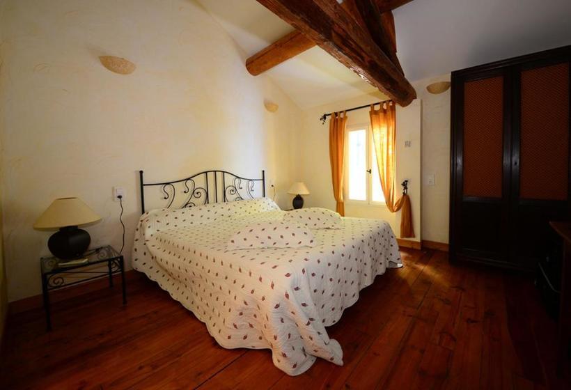 بنسيون L'oustau De Mistral