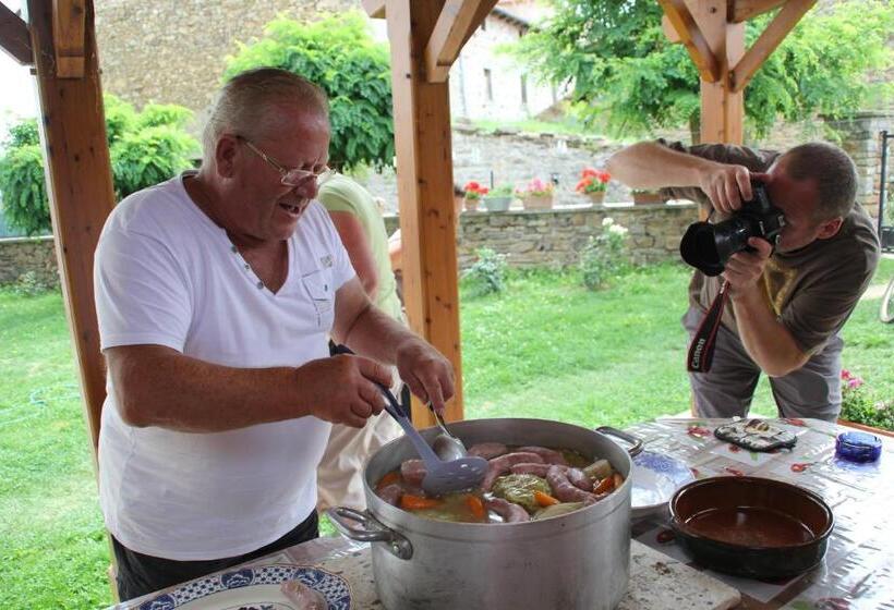 膳宿费 La Maison Des Chats