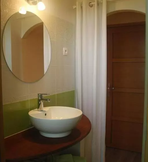 Majatalo Le Clos De La Salamandre