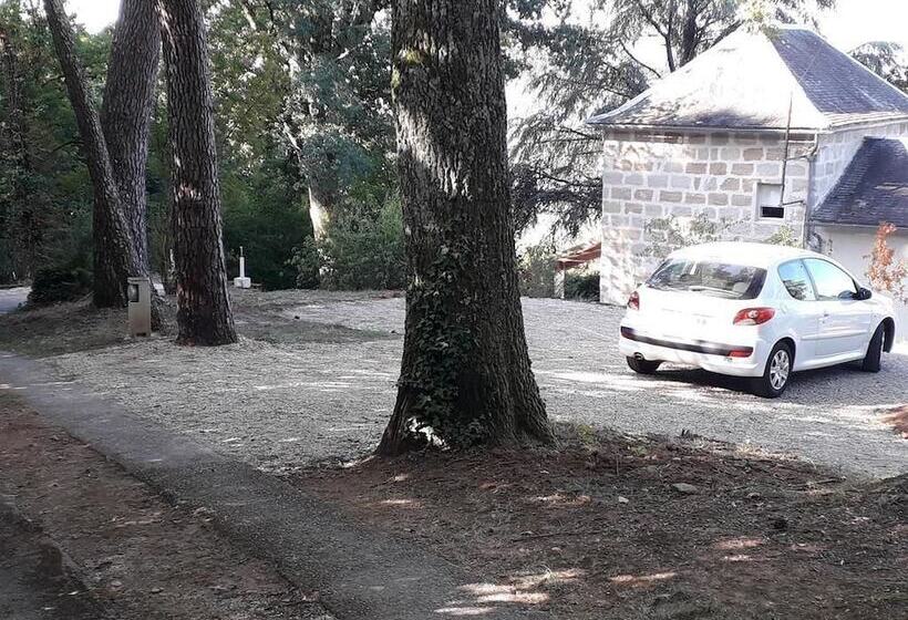 بنسيون Le Pigeonnier