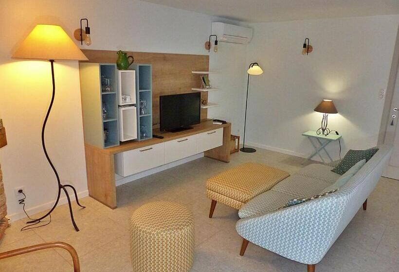 بنسيون Rez De Villa Aspretto Lazaret