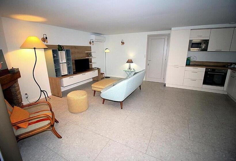 بنسيون Rez De Villa Aspretto Lazaret