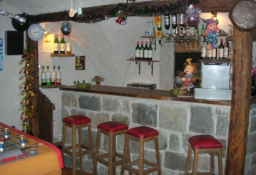 هاستل Auberge La Cleida