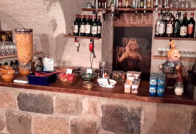 هاستل Auberge La Cleida