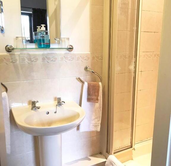 مبيت وإفطار Ferintosh Guest House