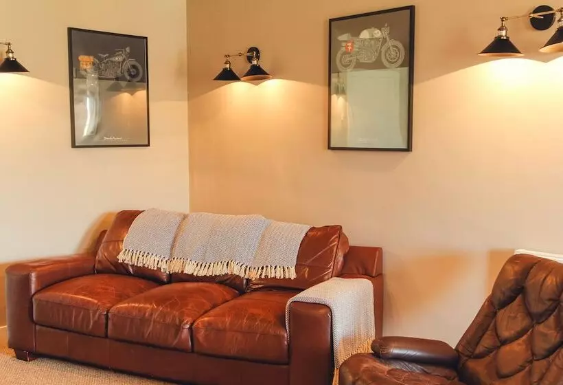 Aamiaismajoitus (B&B) Union Road Moto Velo Accommodation