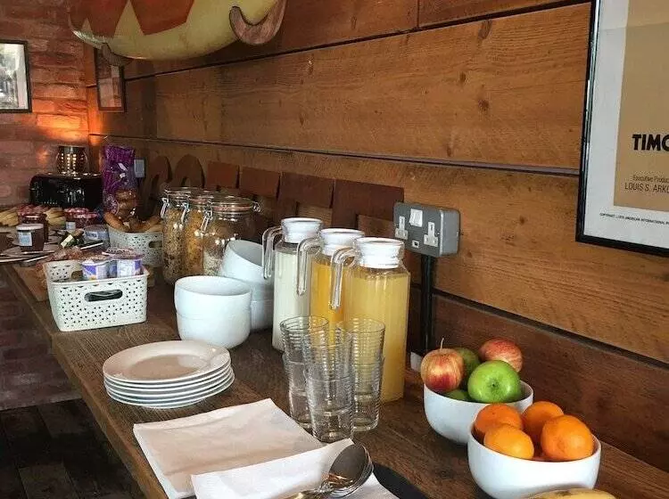 Aamiaismajoitus (B&B) Union Road Moto Velo Accommodation