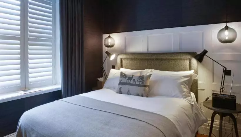 ホテル Manor House Lindley