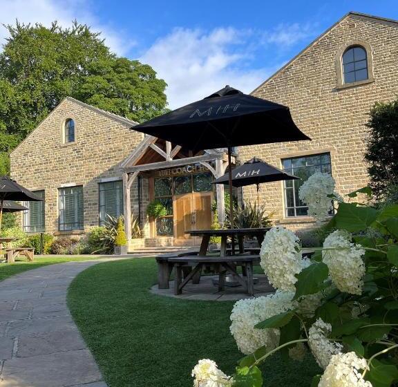 هتل Manor House Lindley