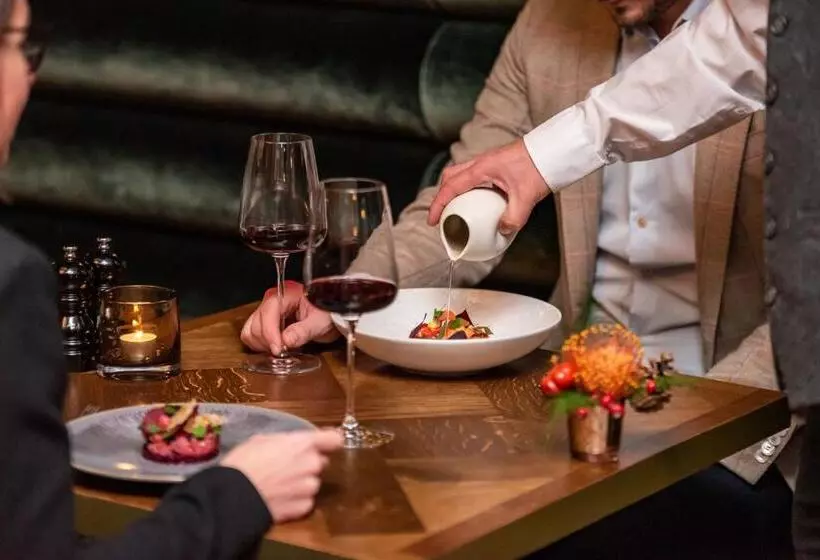 ホテル Manor House Lindley