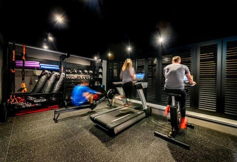 هتل Manor House Lindley