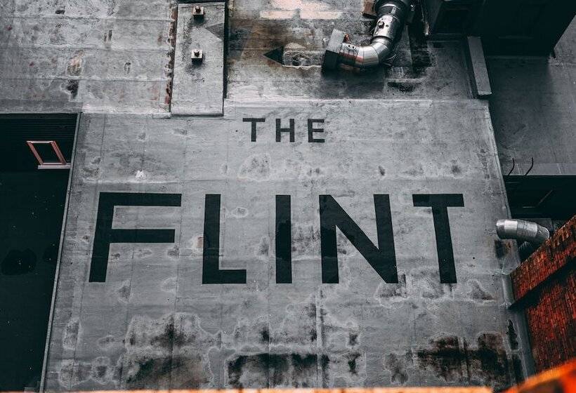 فندق The Flint