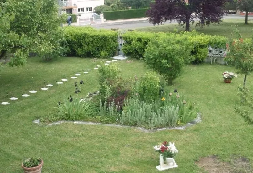 Majatalo Chez Colombine