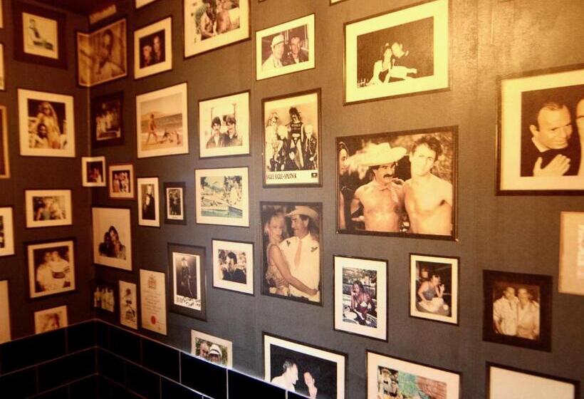 הוסטל The Mousetrap Inn