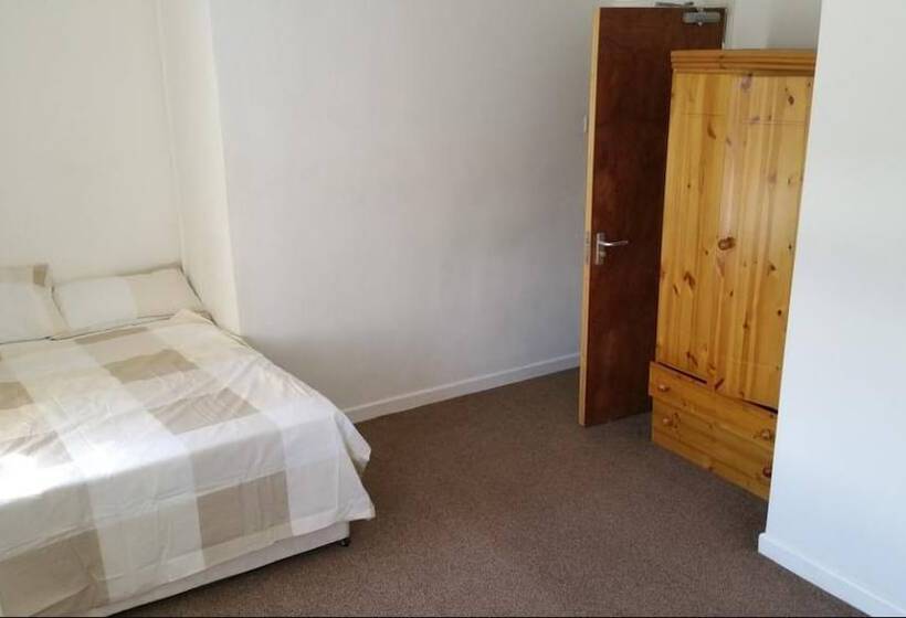 膳宿费 140 Midland Road