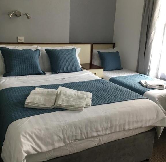 פנסיון Avoca Villa Guest House