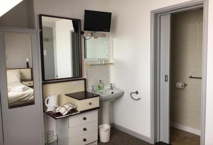 פנסיון Avoca Villa Guest House