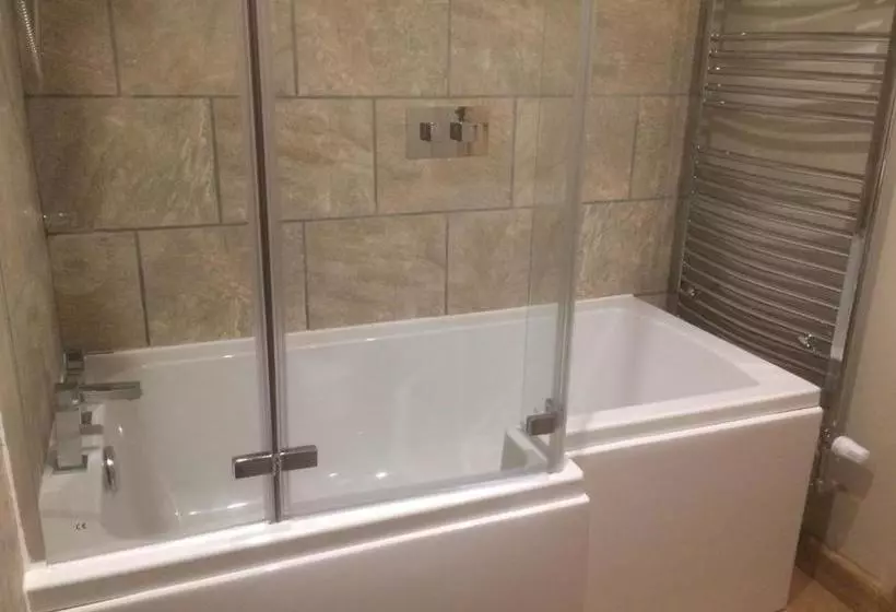 Retkeilymaja The Salford Inn