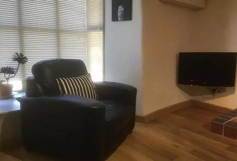 Retkeilymaja The Salford Inn