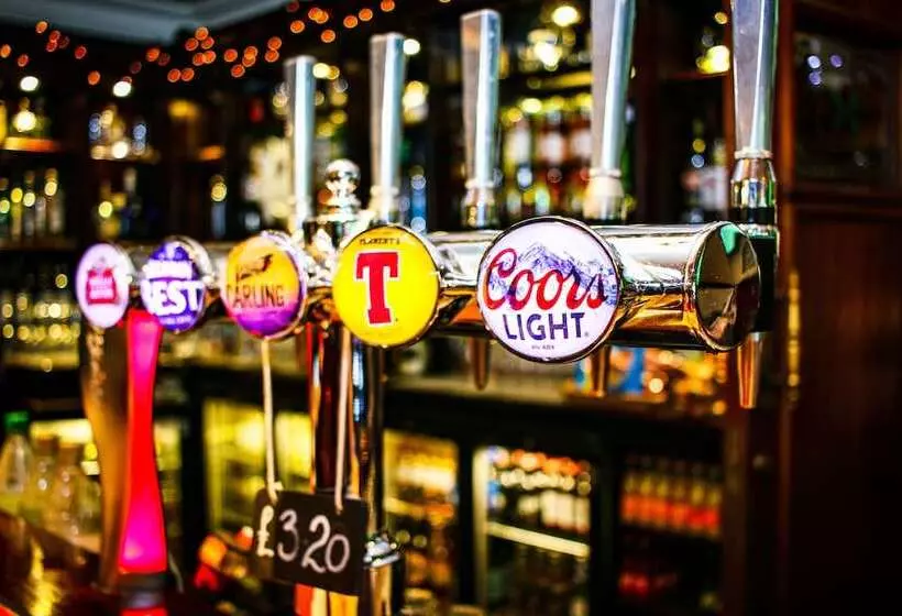 Retkeilymaja Waterhouse Inn