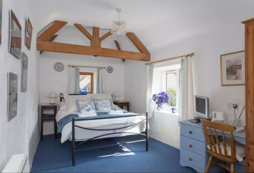 Majatalo Townhead Farmhouse