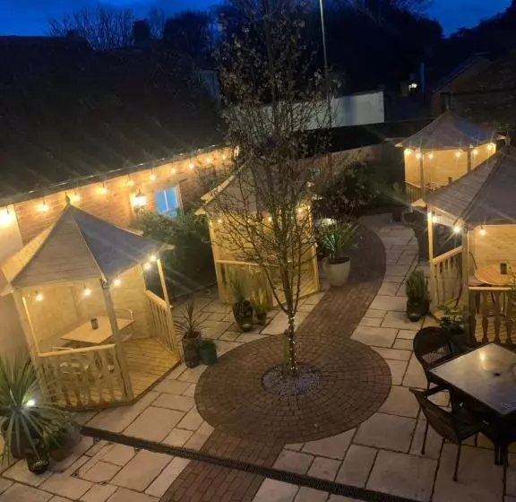 Retkeilymaja Greyhound Inn Wilton