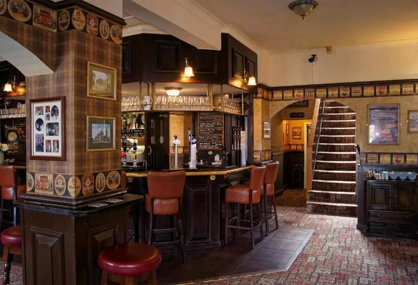 ユースホステル The Old Crown Inn