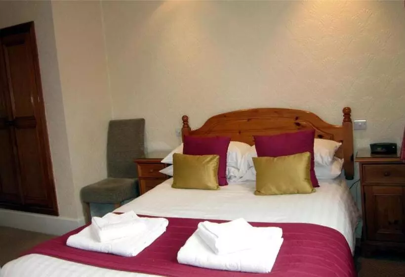 ユースホステル The Old White Lion