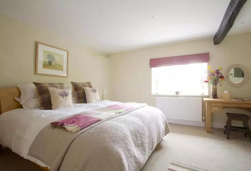 Retkeilymaja The Royal Oak