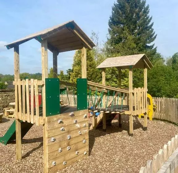 Retkeilymaja The White Hart Apartment Valley View