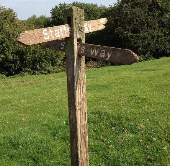 호스텔 The White Hart Apartment Valley View