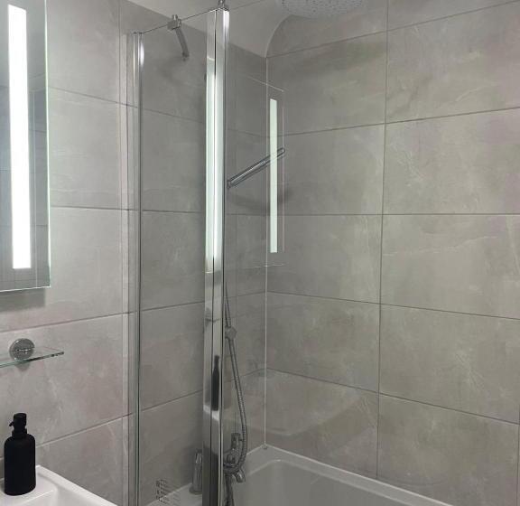 호스텔 The White Hart Apartment Valley View