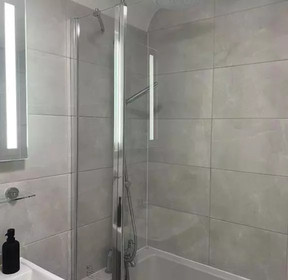 Retkeilymaja The White Hart Apartment Valley View