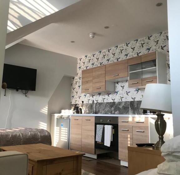 ベッドアンドブレックファースト Acacia Villas Guest House