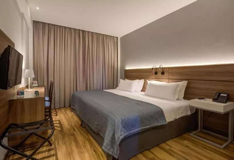 Bourbon Hotel Cambara