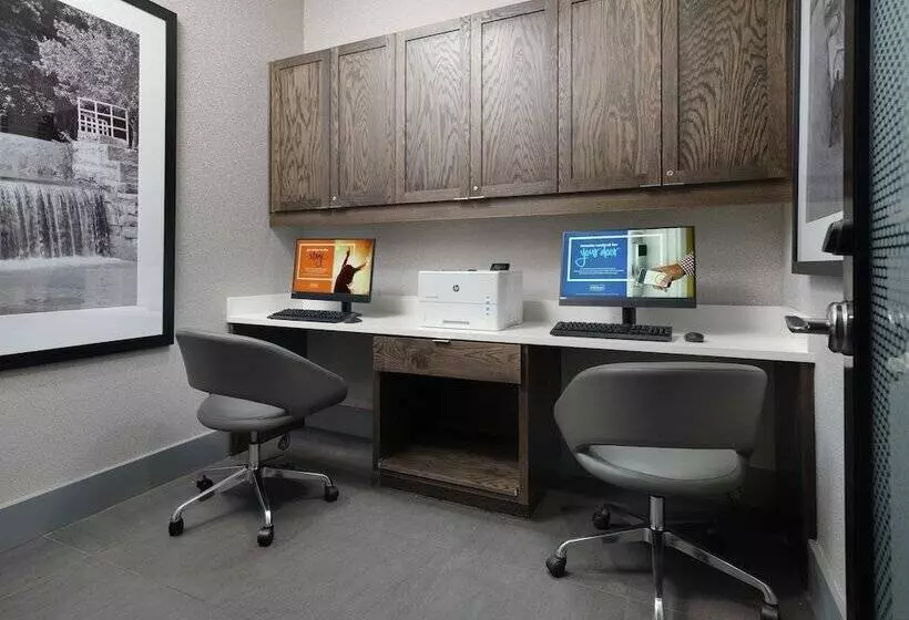 Hotelli Hampton Inn & Suites Atlanta  Decatur/emory