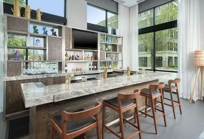 هتل Hampton Inn & Suites Atlanta Decatur/emory