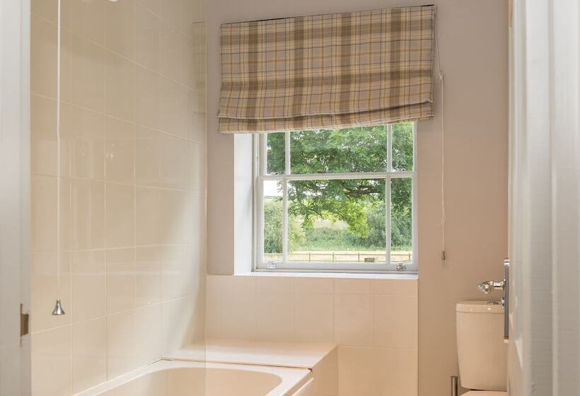 酒店 Oakerthorpe Holiday Village