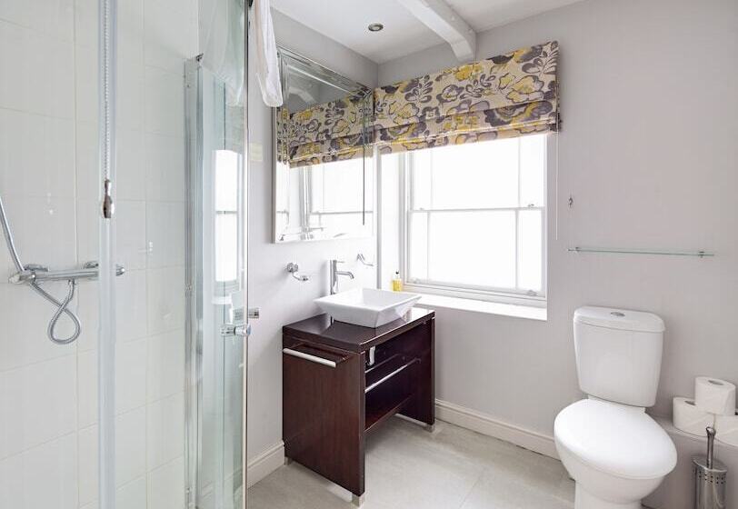 酒店 Oakerthorpe Holiday Village