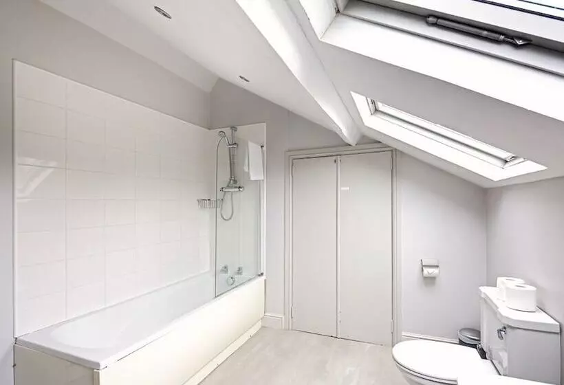 Hotelli Oakerthorpe Holiday Village