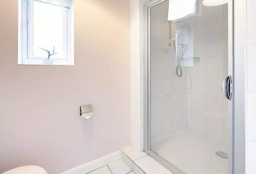 Hotelli Oakerthorpe Holiday Village