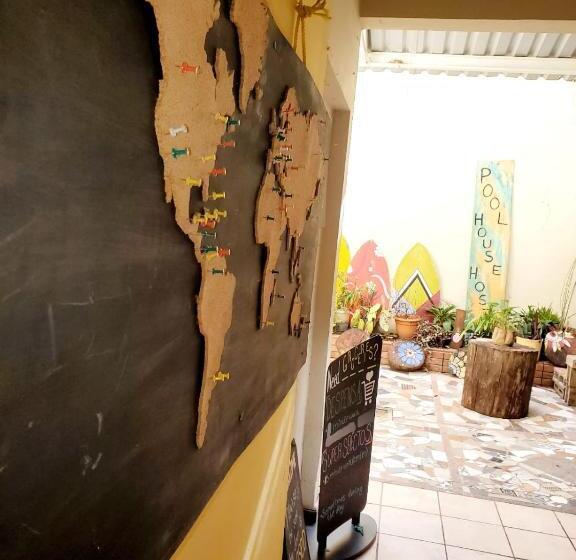 هتل Pool House Hostel