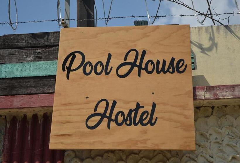 هتل Pool House Hostel